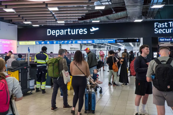 பிரித்தானியர்களுக்கு விடுக்கப்பட்டுள்ள எச்சரிக்கை! 2026ஆம் ஆண்டுக்கான பயண எச்சரிக்கை | The Countries On The Uk Do Not Travel List 2026