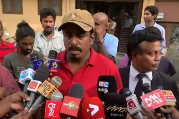 இளைஞர், யுவதிகள் ரணில் ராஜபக்சவையும் இந்த அரசாங்கத்தையும் கட்டாயம் விரட்டியடிப்பார்கள்: எரங்க குணசேகர