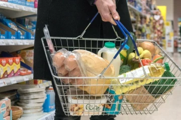 வாழ்க்கைச் செலவு உயர்வு - பிரித்தானியர்கள் மத்தியில் ஏற்பட்டுள்ள மாற்றம்