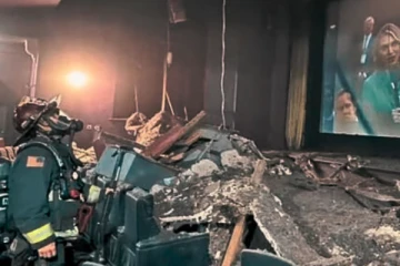 Final Destination பார்த்தபோது திடீரென இடிந்து விழுந்த தியேட்டர்!