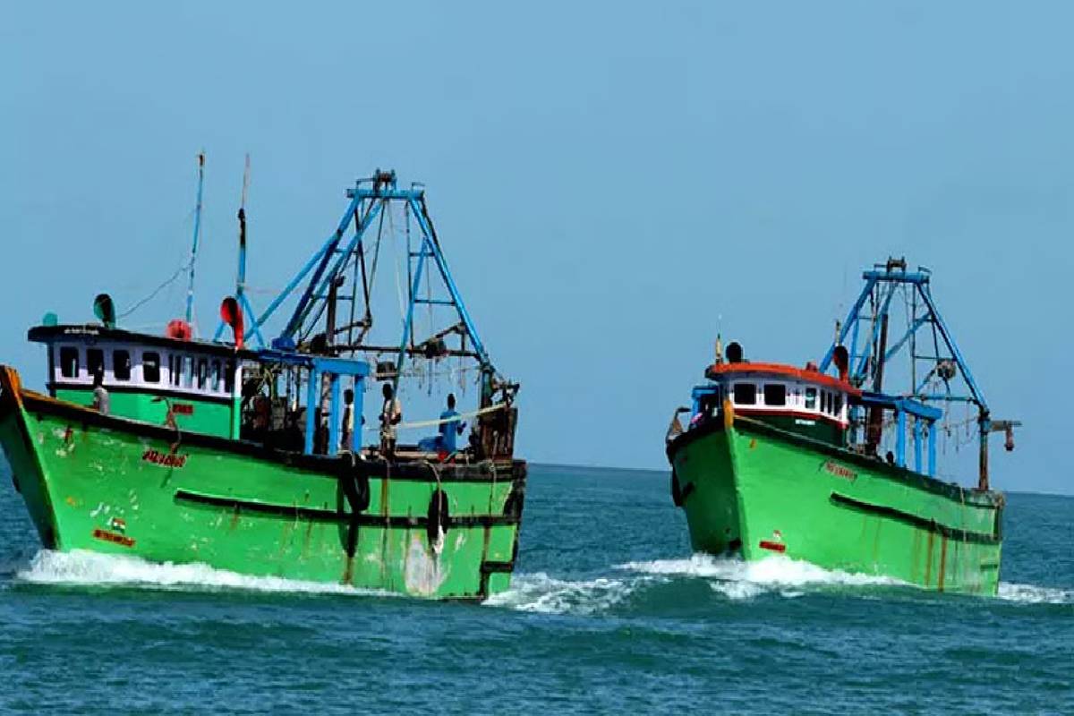 எரிபொருள் நிலையங்களில் பல கோடி ரூபாய் மோசடி - பொறுப்பின்றி செயற்பட்ட பணிப்பாளர் | Fraud Of Crores Of Rupees At Fuel Stations எரிபொருள் நிலையங்களில் பல கோடி ரூபாய் மோசடி - பொறுப்பின்றி செயற்பட்ட பணிப்பாளர் | Fraud Of Crores Of Rupees At Fuel Stations