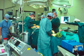 இலங்கையில் தொடரும் மருந்து பற்றாக்குறை - சத்திரகிசிச்சைகள் தடைப்படும் அபாயம்