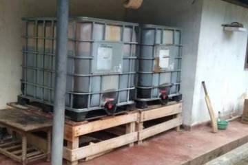 නිවසකින් මතු වූ ඩීසල් ගබඩාව..(VIDEO