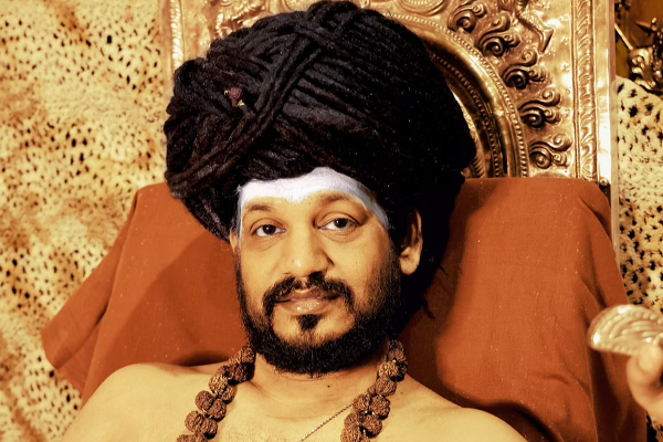 மூச்சுவிட சிரமப்படும் நித்யானந்தா... 6 மாதமாக சாப்பிடாமல் இருந்ததால் வந்த வினை... சோகத்தில் சீடர்கள் | Nithyananda Says Doctors Are Forcing Him Breathe