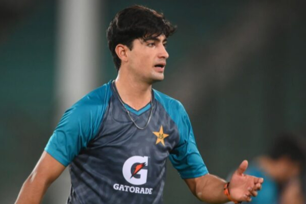 பிரபல பாகிஸ்தான் வீரர் வீட்டிற்கு துப்பாக்கிச் சூடு | Shots Fired At Pakistani Cricketer Naseem House