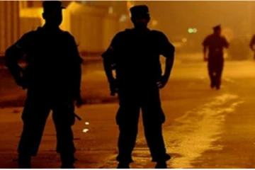 இலங்கையில் பகுதி பகுதியாக பல பிரதேசங்கள் முடக்கம்