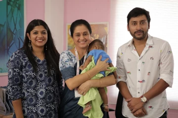 திரையுலக வரலாற்றில் முதல் முறையாக படத்தின் ப்ரமோஷனுக்காக பிரபல சீரியலில் நடிக்கும் படக்குழுவினர்