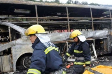 27 உயிர்களை பலிகொண்ட கோர விபத்து! 20 பேர் காயம்