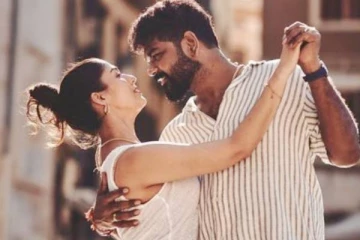 அந்த இடத்தில் இப்படியொரு டேட்டுவா!! நயன்தாராவின் ஹனிமூனை சூம் செய்யும் நெட்டிசன்கள்..