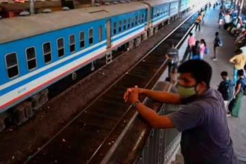 දුම්රිය සේවකයින් යළිත් රාජකාරිවලින් ඉවත් වෙයි..!