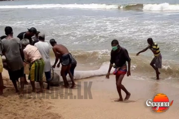 තවත් දරුණු අනතුරක්, මුහුදු ගිය ධීවර යාත්‍රාවක් පෙරළෙයි යාත්‍රාව තුළ ධීවරයින් තිදෙනෙක්