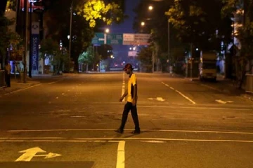 நாட்டில் மூன்று வாரங்களுக்கு நீடிக்கப்படுமா ஊரடங்கு?