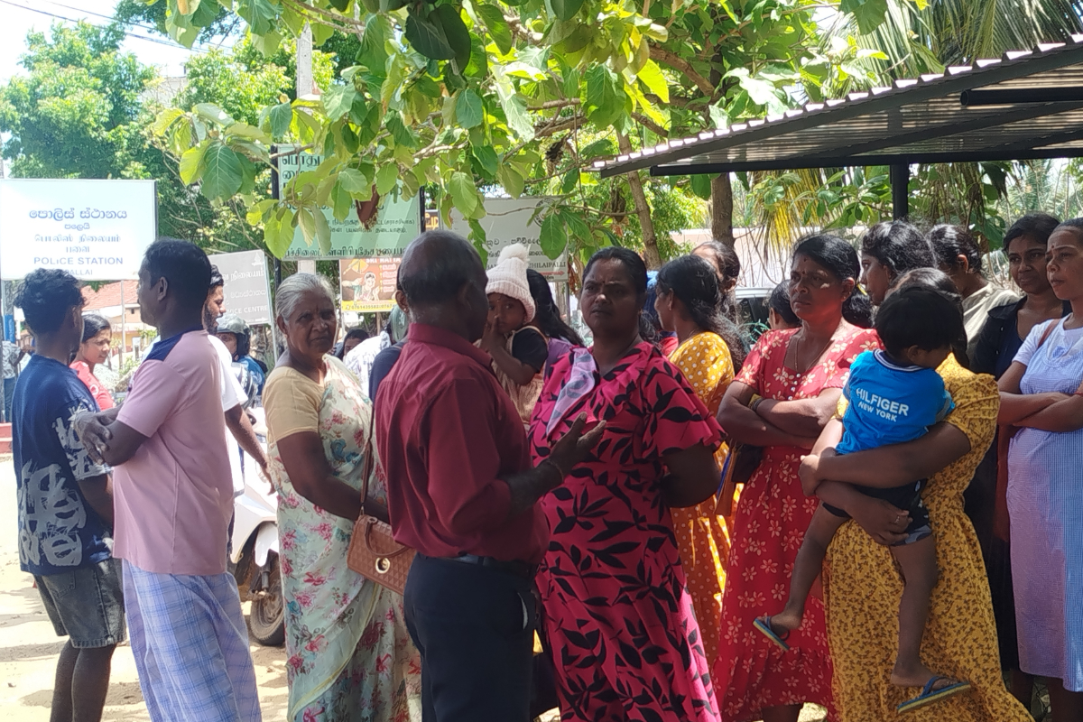 கிளிநொச்சியில் காணியின்றி தவிக்கும் 50-க்கும் மேற்பட்ட குடும்பங்கள் | Landless Families In Kilinochchi கிளிநொச்சியில் காணியின்றி தவிக்கும் 50-க்கும் மேற்பட்ட குடும்பங்கள் | Landless Families In Kilinochchi