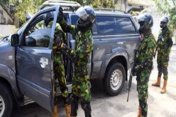 விசேட சுற்றிவளைப்பில் பாதாள உலக கும்பலைச் சேர்ந்த மேலும் இருவர் கைது