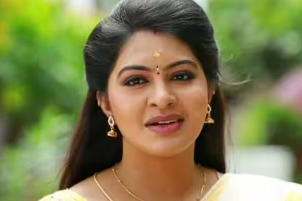 வெளிநாட்டில் உலாவரும் ரச்சிதா மஹாலக்ஷ்மி! என்ன பண்ணிருக்காங்கன்னு பாருங்க | Actress Rachitha Mahalakshmi New Video Post Viral