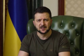 உருக்காலையில் பதுங்கி இருந்த  300க்கும் மேற்பட்ட உக்ரைனியர்கள்   மீட்பு; ஜெலென்ஸ்க!