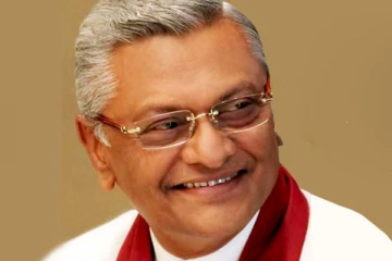 அரிசிக்கு  தட்டுப்பாடு ஏற்பட்டால்  மரவள்ளிக் கிழங்கு   உண்ண வேண்டும்!