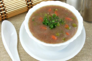 இரும்புச்சத்து நிறைந்த கேழ்வரகு வெஜிடபிள் சூப்