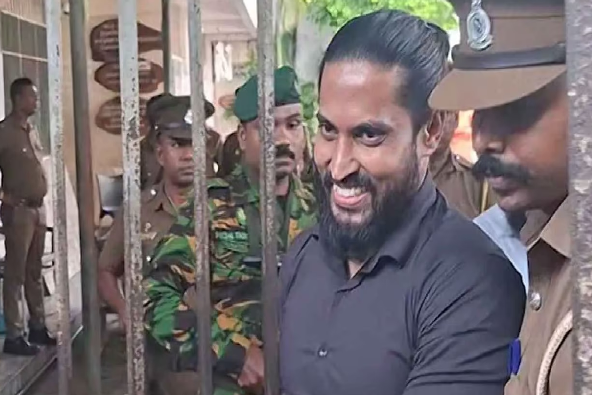 கெஹெல்பத்தரவின் தொலைபேசியில் நடிகைகளின் தகவல்கள் ; புகைப்படத்துடன் சிக்கிய அரசியல் தலைகள் | Actresses Data Found On Kehelpathara S Phone கெஹெல்பத்தரவின் தொலைபேசியில் நடிகைகளின் தகவல்கள் ; புகைப்படத்துடன் சிக்கிய அரசியல் தலைகள் | Actresses Data Found On Kehelpathara S Phone