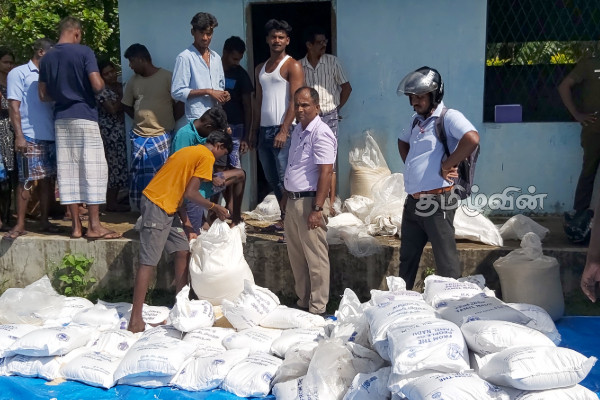 இந்திய அரசாங்கத்தால் நிவாரணமாக வழங்கப்பட்ட அரிசி:வவுனியாவில் விசாரணை ஆரம்பம்(Photos) | Rice Indian Government Investigation Vavuniya