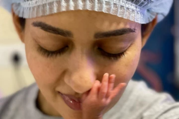 குழந்தையை முதல்முறை கையில் ஏந்திய நயன்தாரா! வைரலாகும் புகைப்படங்கள்