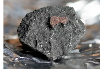 லண்டனில் கண்டுப்பிடிக்கப்பட்ட அரியவகை விண்கல்!