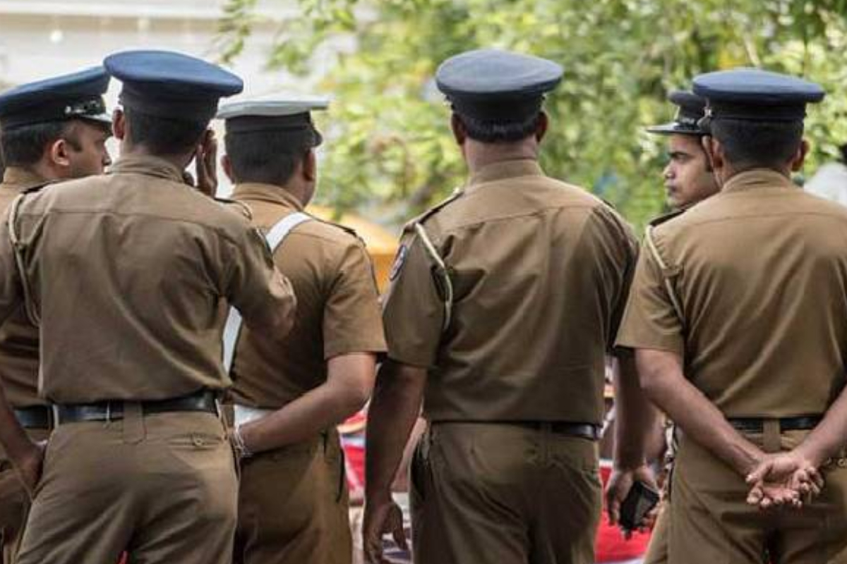 போலி அமெரிக்க டொலர் நாணயத்தாள்களுடன் வெளிநாட்டவர்கள் இருவர் கைது | Foreigners Arrested With Fake Us Dollar Banknotes
