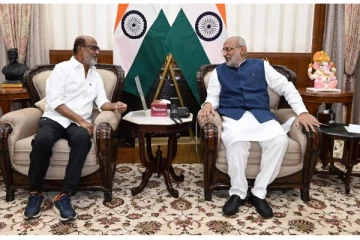 இமயமலை to கவர்னர் மாளிகை - ஜார்க்கண்ட் மாநில கவர்னரை சந்தித்த ரஜினி