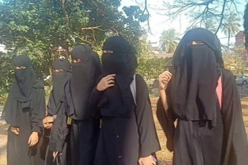 ஹிஜாப்பை ஆதரித்து போராட்டம் நடத்திய  58 மாணவிகளுக்கு நேர்ந்த பரிதாபம்