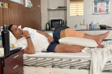 அமைச்சர் ஹரின் மருத்துவமனையில் அனுமதி