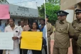 யாழ்.நெல்லியடியில் மதுபானசாலை அமைப்பதற்கு எதிராக கண்டனப் போராட்டம் முன்னெடுப்பு!