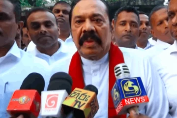 "තවත් එපා.. බලගතු රටවල් මැදිහත් වෙන්න" - මහින්ද