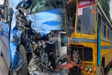 கொழும்பு - கண்டி வீதியில் காருடன் பேருந்து மோதி விபத்து : பெண்ணொருவர் படுகாயம்