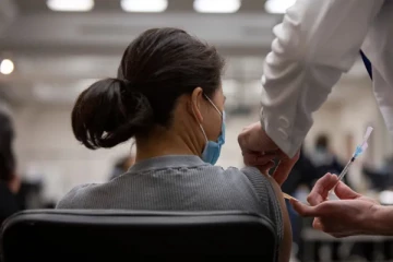 தடுப்பூசியால் இரத்தக்கட்டிகள் உருவாகி இறந்த ஆறு பேரும் பெண்கள்: என்னதான் பிரச்சினை? கனடா ஆய்வாளர்களின் பதில்