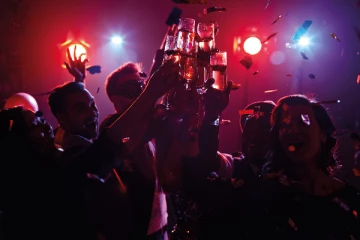 மனைவியை விருந்தாக்கும் பார்ட்டி...கேரளாவை தொடர்ந்து இங்கயும்?