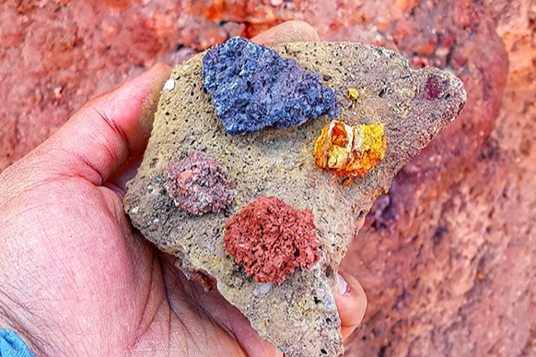 வியப்பில் தமிழர்கள்! மண்னை சாப்பிடும் அதிசய தீவு.... மிரள வைத்த விஞ்ஞானிகள் | Soil To Their Food Instead Of Spices