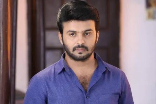 பாண்டியன் ஸ்டோர்ஸ் சீரியல் புகழ் ஜீவாவின் நிஜ மகளா இவர்- நன்றாக வளர்ந்துவிட்டாரே, கியூட் க்ளிக்