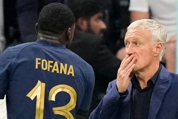 நெருங்கும் கால்பந்து இறுதிப் போட்டி: பிரான்ஸ் அணியை மொத்தமாக முடக்கியுள்ள சம்பவம்