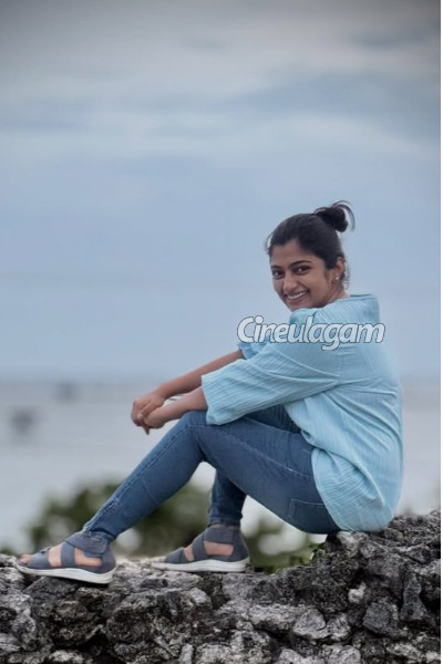 தனது பிறந்தநாளை வெளிநாட்டில் காதலனுடன் கொண்டாடிய சீரியல் நடிகையும், பிக்பாஸ் பிரபலமுமான அர்ச்சனா.. வீடியோ இதோ | Serial Celebs Archana Arun Birthday Celebration