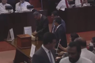 ජනාධිපති අපේක්ෂකවරයා තෝරාපත් කරගැනීමේ ඡන්ද විමසීම ගණනය කිරිම ආරම්භ වේ - නිරීක්ෂණයට මන්ත්රීවරුන් තිදෙනෙක් නම් කරයි..