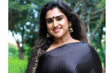 சமந்தாவுக்கு டப் கொடுத்து வனிதா போட்ட ஐட்டம் டான்ஸ் - வைரலாகும் போட்டோ