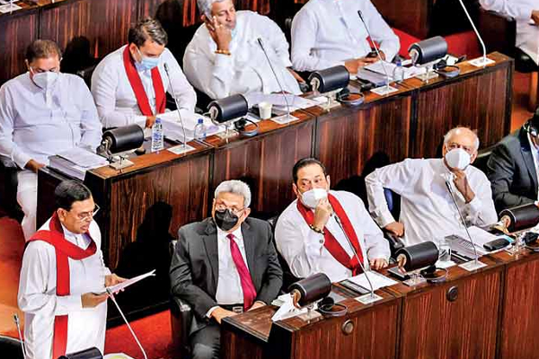 நேரத்தை வீணடிக்க பசில் தயாரில்லை! நாடாளுமன்றத்தை மூடிவிடுமாறு எதிர்கட்சி கோரிக்கை! | Parliment Waste Of Time For Basil Slpp Says