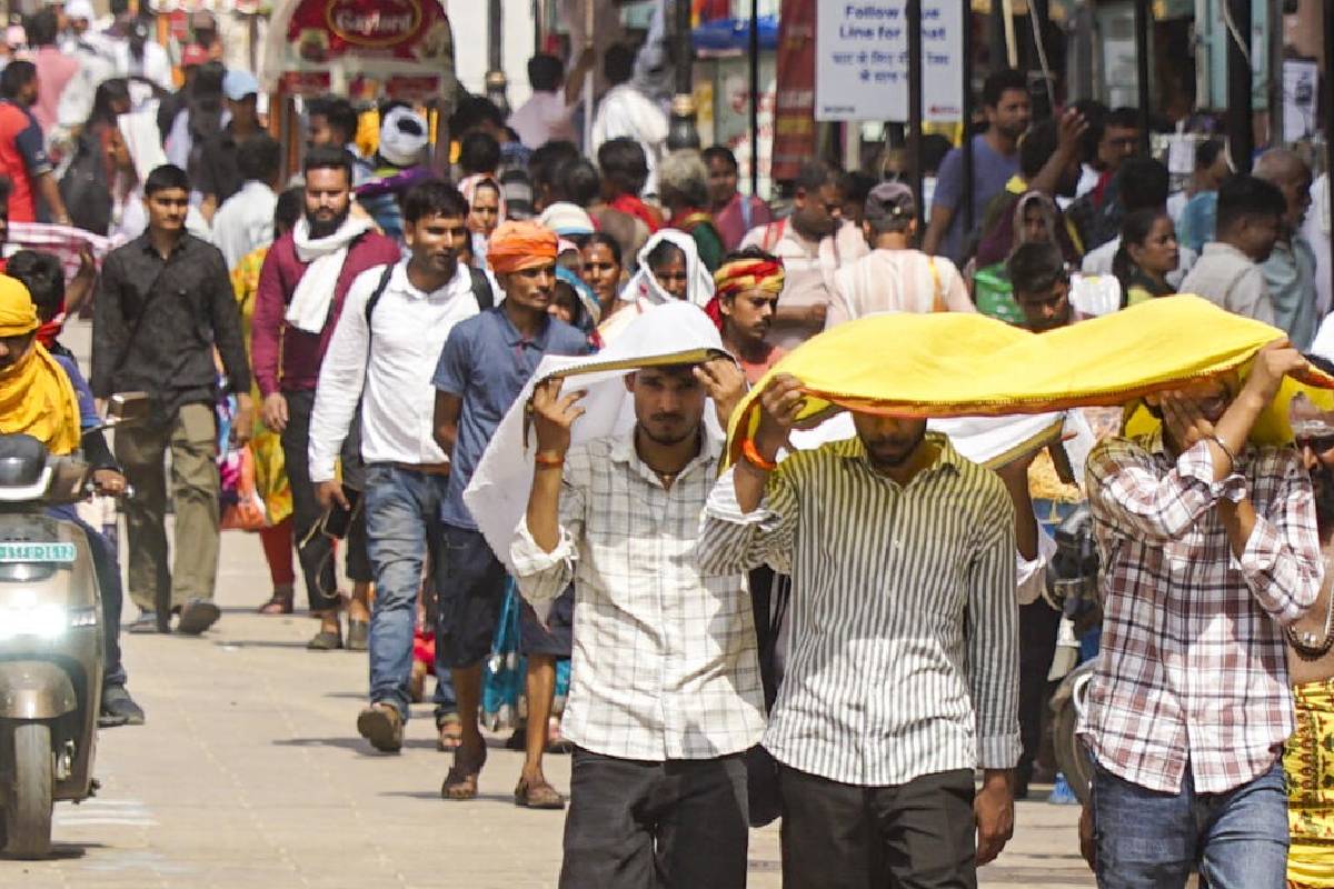 இந்தியாவில் அதிகரிக்கும் வெப்ப அலை - என்ன சாப்பிட வேண்டும்? | Ayudh Ministry Advisory On What To Eat In Heatwave