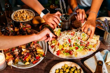 தொடர்ந்தும் அதிகரிக்கும் உணவுப் பொதி உள்ளிட்ட உணவுப் பொருட்களின் விலைகள்