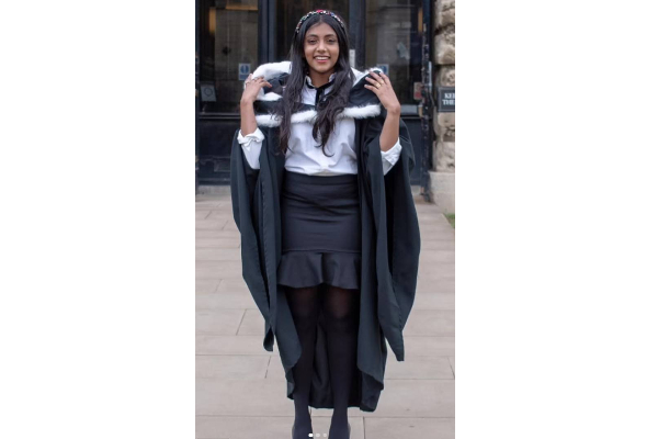 நெட் பிளிக்ஸில் கலக்கும் லண்டன் வாழ் தமிழ் பெண் - குவியும் வாழ்த்துக்கள் | Charithra Chandran Tamil Woman Netflix Movies