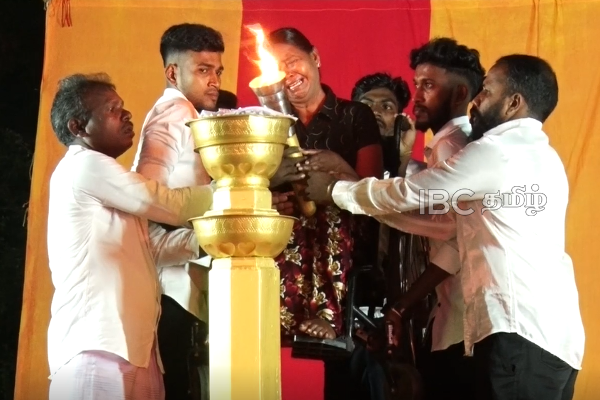 உலகப்பரப்பை உணர்வுடன் கடந்த தேசிய மாவீரர் நினைவெழுச்சி - திரண்ட பல்லாயிரம் மக்கள்- நேரடி ரிப்போர்ட் | Maaveerar Naal 2022 Live Updates