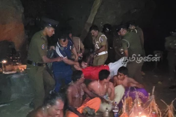 இரவில் அரை நிர்வாணமாக்கப்பட்ட தமிழர்கள்! வேலன் சுவாமிகள் அதிர்ச்சி தகவல்