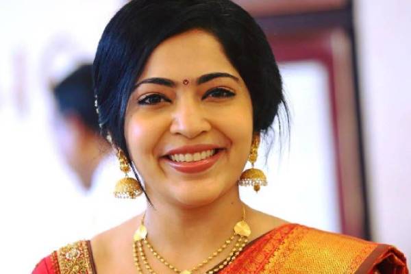 பிரமாண்டமாக நடந்த கல்யாணம்.. விவாகரத்தில் முடிந்தது ஏன்? விஜே ரம்யா கொடுத்த விளக்கம் | Vj Ramya Share About Her Marriage Life And Divorce
