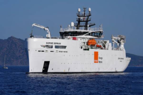 இலங்கையில் கட்டப்படும் பிரான்ஸ் கேபிள் கப்பல்கள் | New France Cable Ships In Sri Lanka இலங்கையில் கட்டப்படும் பிரான்ஸ் கேபிள் கப்பல்கள் | New France Cable Ships In Sri Lanka