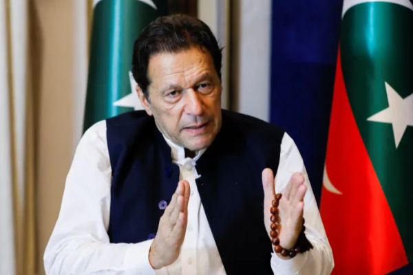 இம்ரான் கான் மரண வதந்தி: மறுத்த பாகிஸ்தான் அரசு: வாக்குறுதி கொடுத்த காவல்துறை | Imran Khans Death Rumours Pakistan Govt Denies இம்ரான் கான் மரண வதந்தி: மறுத்த பாகிஸ்தான் அரசு: வாக்குறுதி கொடுத்த காவல்துறை | Imran Khans Death Rumours Pakistan Govt Denies